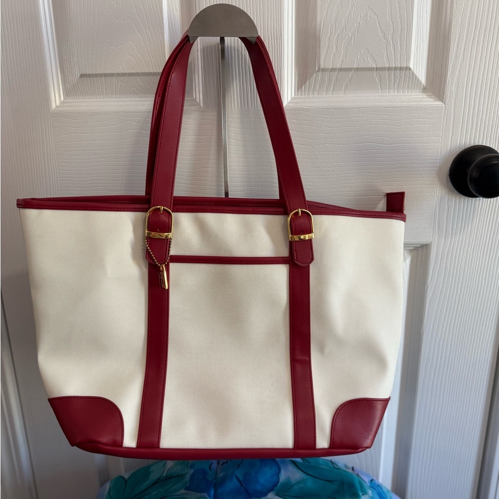NWOT Elizabeth Arden tote